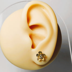 Elegant Floral Stud Earrings Pair
