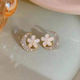 Chand-Phool Sparkle Studs Earrings