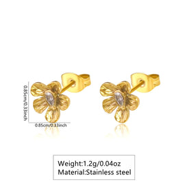 Elegant Floral Stud Earrings Pair