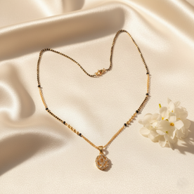 Selena Interlace Mangalsutra