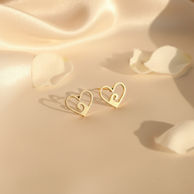 Whirl Heart Studs 1 Pair