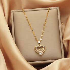 Light Luxury Love Heart Necklace