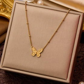 Curb Necklace Three-Dimensional Butterfly
